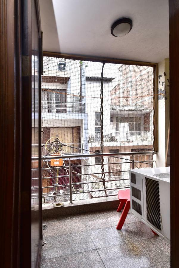 2Bhk Comfortable Furnished Serviced Apartments In Hauz Khas - Woodpecker Apartments New Delhi Buitenkant foto